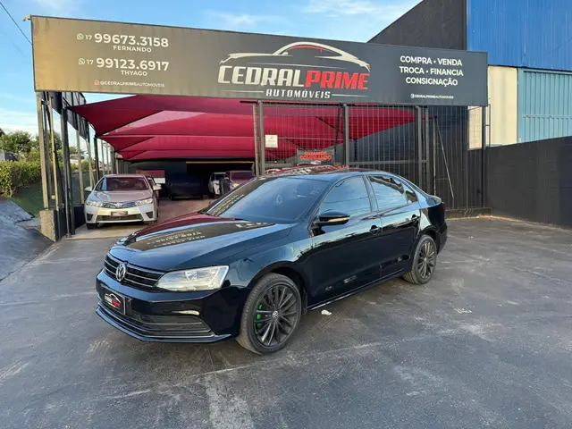 Carro Volkswagen Jetta 2016 2.0 Comfortline Tiptronic (Flex)