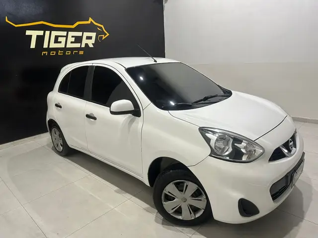 Carro Nissan March 2017 1.0 12V S (Flex)