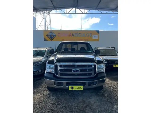 Carro Ford F-250 2010 XLT 4x4 3.9 (Cab Simples)