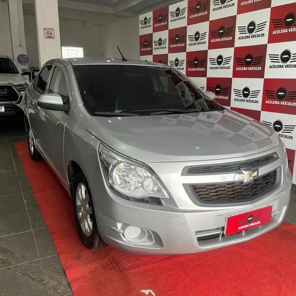 Carro Chevrolet Cobalt 2015 LS 1.4 8V (Flex)