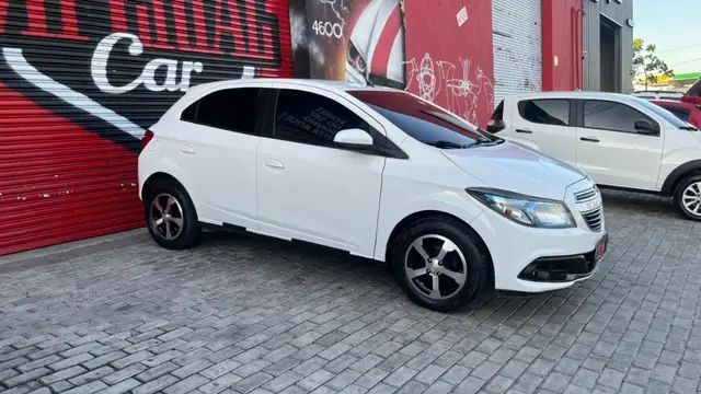 Carro Chevrolet Onix 2014 1.4 LT SPE/4