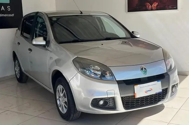Carro Renault Sandero 2014 Authentique 1.0 16V (flex)