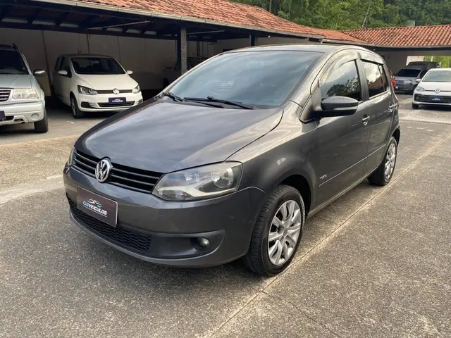 Carro Volkswagen Fox 2013 1.6 VHT (Flex)