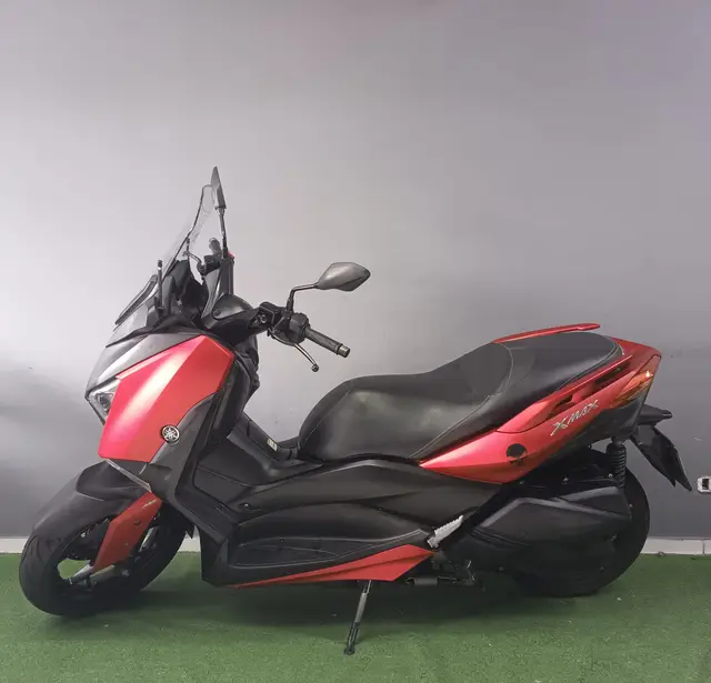 Moto Yamaha XMax 2021 250 (ABS)