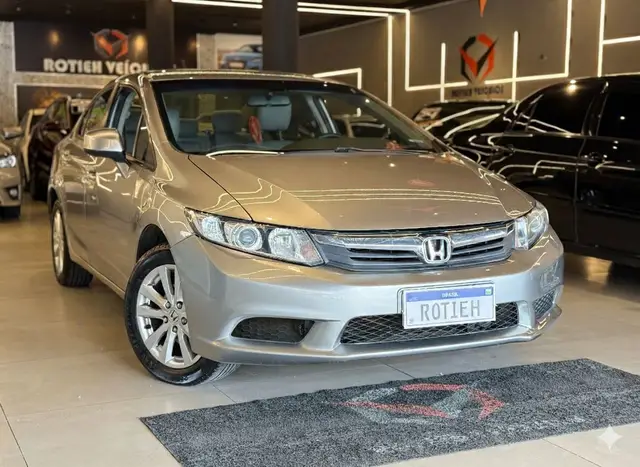Carro Honda Civic 2014 LXS 1.8 i-VTEC (Aut) (Flex)