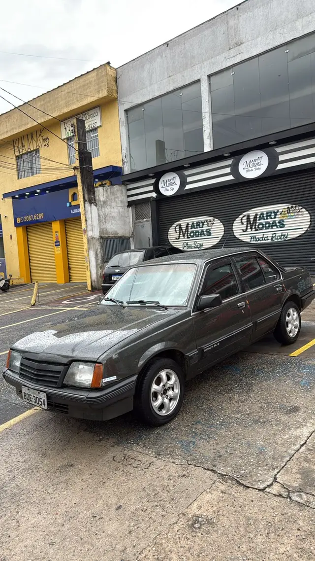 Carro Chevrolet Monza 1990 Sedan SL 1.8