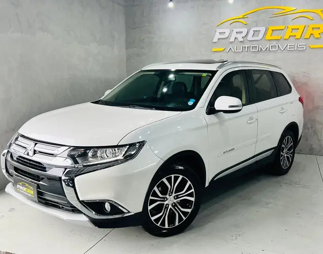 Carro Mitsubishi Outlander 2018 Comfort 2.0 16V (Aut)