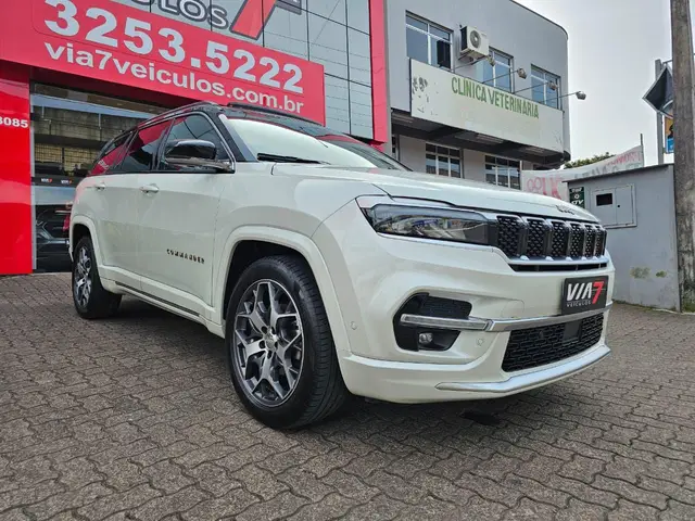 Carro Jeep Commander 2023 Overland 1.3 T270