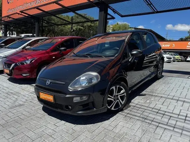 Carro Fiat Punto 2016 BlackMotion 1.8 16V (Flex)