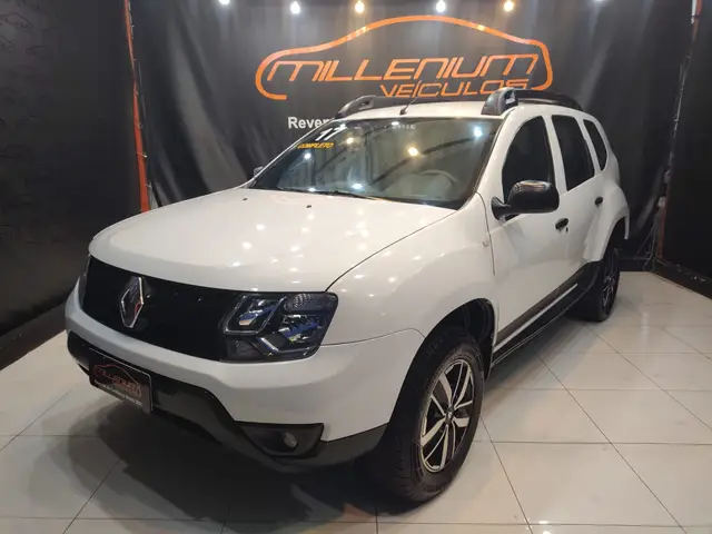 Carro Renault Duster 2017 1.6 16V SCe Dakar II (Flex)
