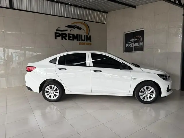 Carro Chevrolet Onix Plus 2023 1.0 Turbo (Aut.)