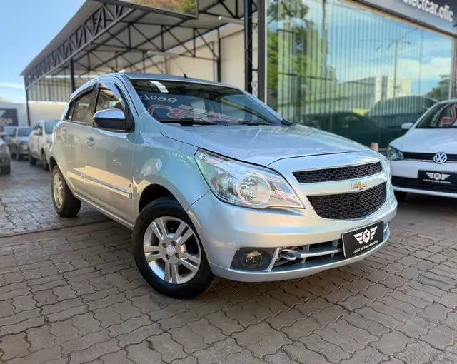 Carro Chevrolet Agile 2011 LTZ 1.4 8V (Flex)