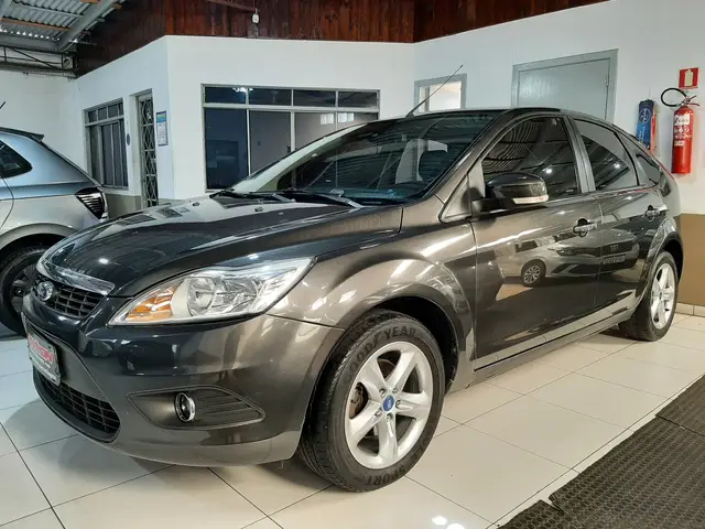 Carro Ford Focus Hatch 2012 2.0 16V Flex