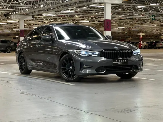 Carro BMW 320i 2022 M Sport 2.0 Turbo (Aut)