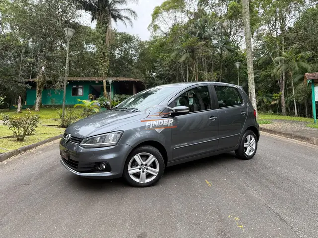 Carro Volkswagen Fox 2016 1.6 MSI Comfortline I-Motion (Flex)