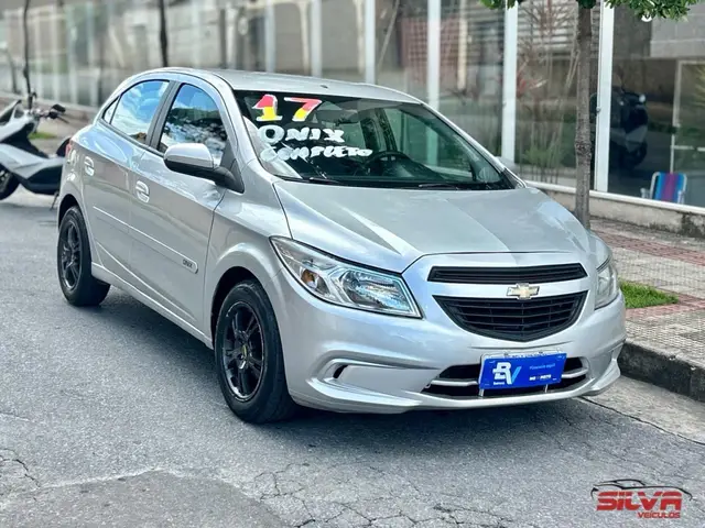 Carro Chevrolet Onix 2017 1.0 Joy SPE/4