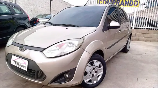 Carro Ford Fiesta Hatch 2013 SE Rocam 1.6 (Flex)