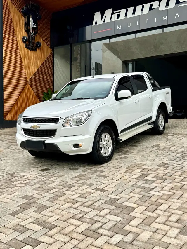 Carro Chevrolet S10 Cabine Dupla 2014 S10 2.8 CTDI LT 4WD (Cabine Dupla)