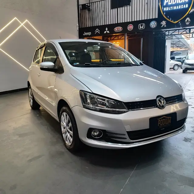 Carro Volkswagen Fox 2015 Comfortline 1.6 MSI (Flex)