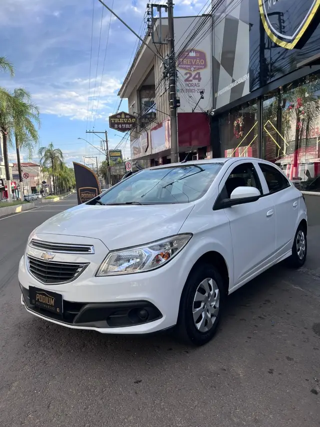 Carro Chevrolet Onix 2014 1.0 LT SPE/4