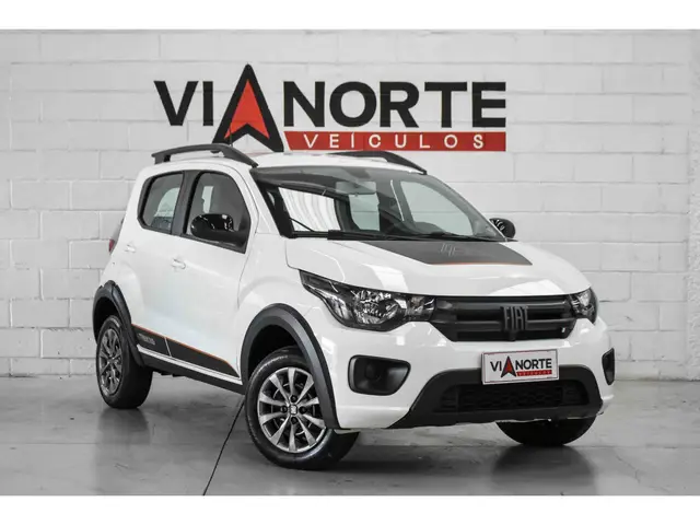 Carro Fiat Mobi 2024 Trekking 1.0