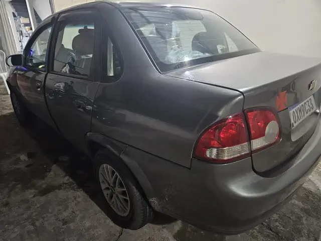 Carro Chevrolet Classic 2015 LS 1.0 VHCE (Flex)