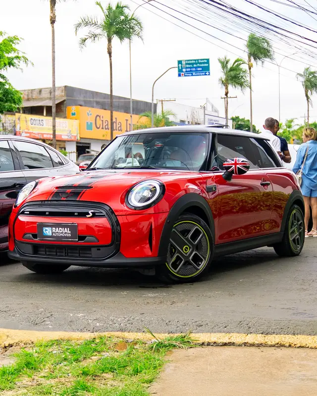 Carro MINI Cooper 2023 SE Sport 3p (Elétrico)