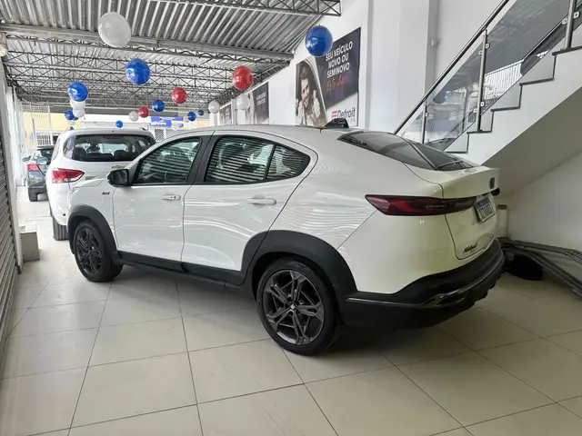 Carro Fiat Fastback 2023 Turbo 270 Limited Edition