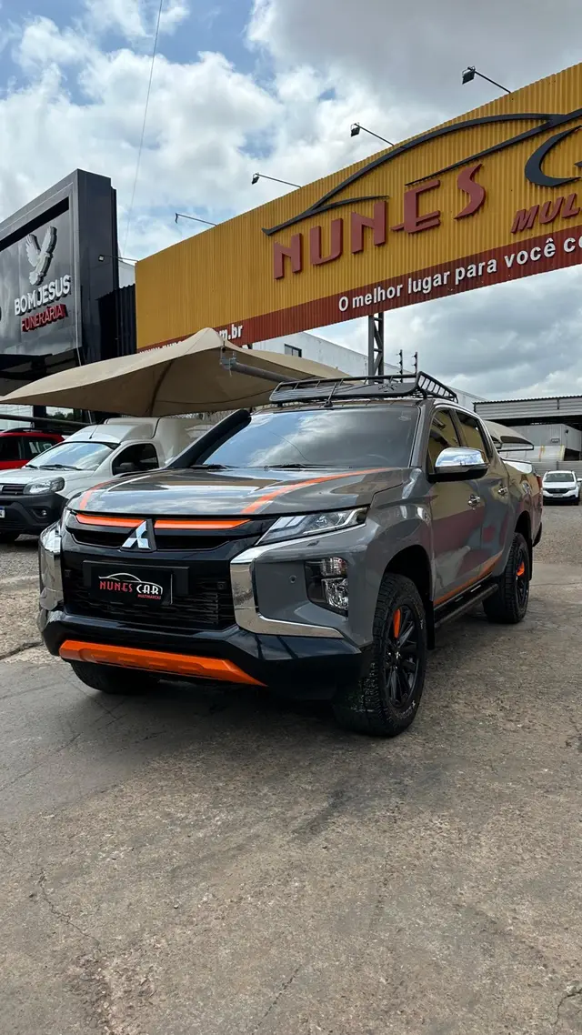 Carro Mitsubishi L200 Triton Sport 2023 HPE-S 2.4