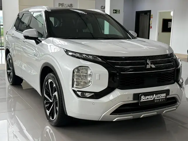 Carro Mitsubishi Outlander 2026 Signature PHEV