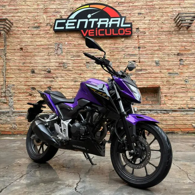 Moto Honda CB 300F Twister 2024 (CBS)