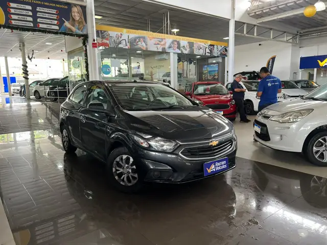 Carro Chevrolet Onix 2019 1.0 LT SPE/4