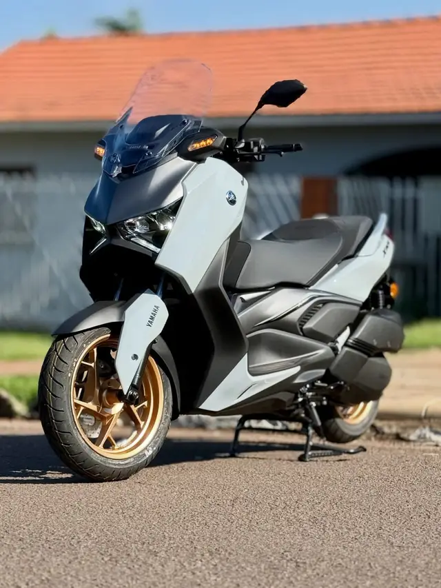 Moto Yamaha XMax 2026 300 Connected
