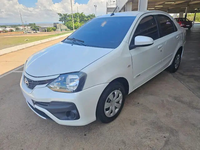 Carro Toyota Etios Sedan 2020 X 1.5 (Flex)