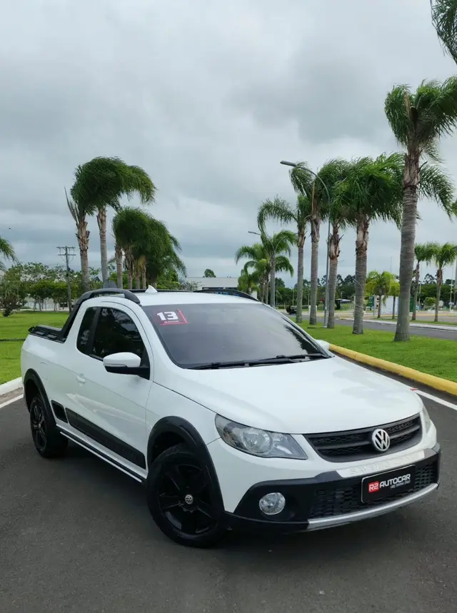 Carro Volkswagen Saveiro 2013 Cross 1.6 (Flex) (cab. estendida)