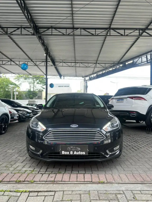 Carro Ford Focus Sedan 2018 Titanium 2.0 PowerShift
