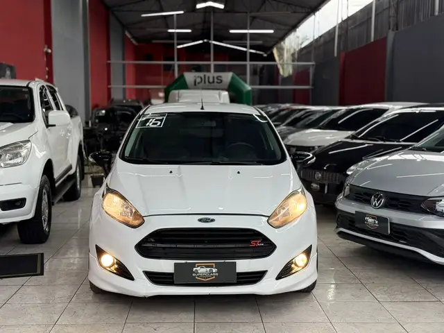 Carro Ford Fiesta Hatch 2016 1.6 (Flex)