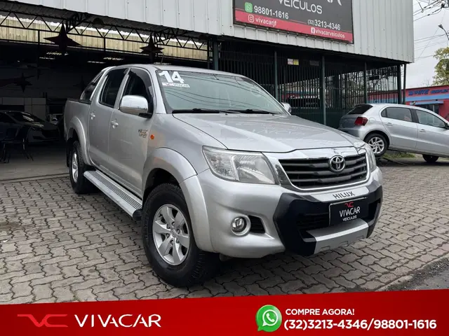 Carro Toyota Hilux Cabine Dupla 2014 Hilux 2.7 SR CD 4x2 (Flex) (Aut)