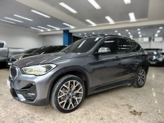 Carro BMW X1 2020 2.0 sDrive20i X-Line ActiveFlex