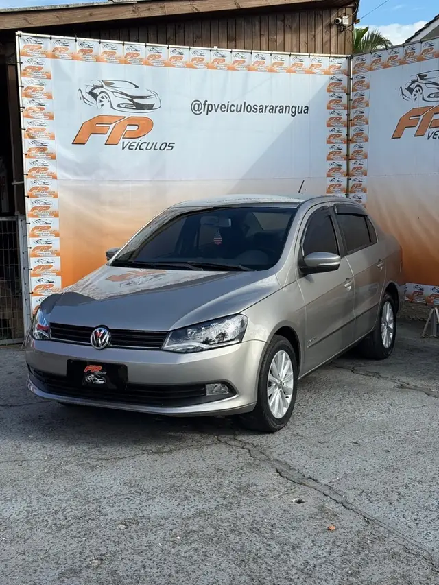 Carro Volkswagen Voyage 2015 1.6 VHT Comfortline I-Motion (Flex)