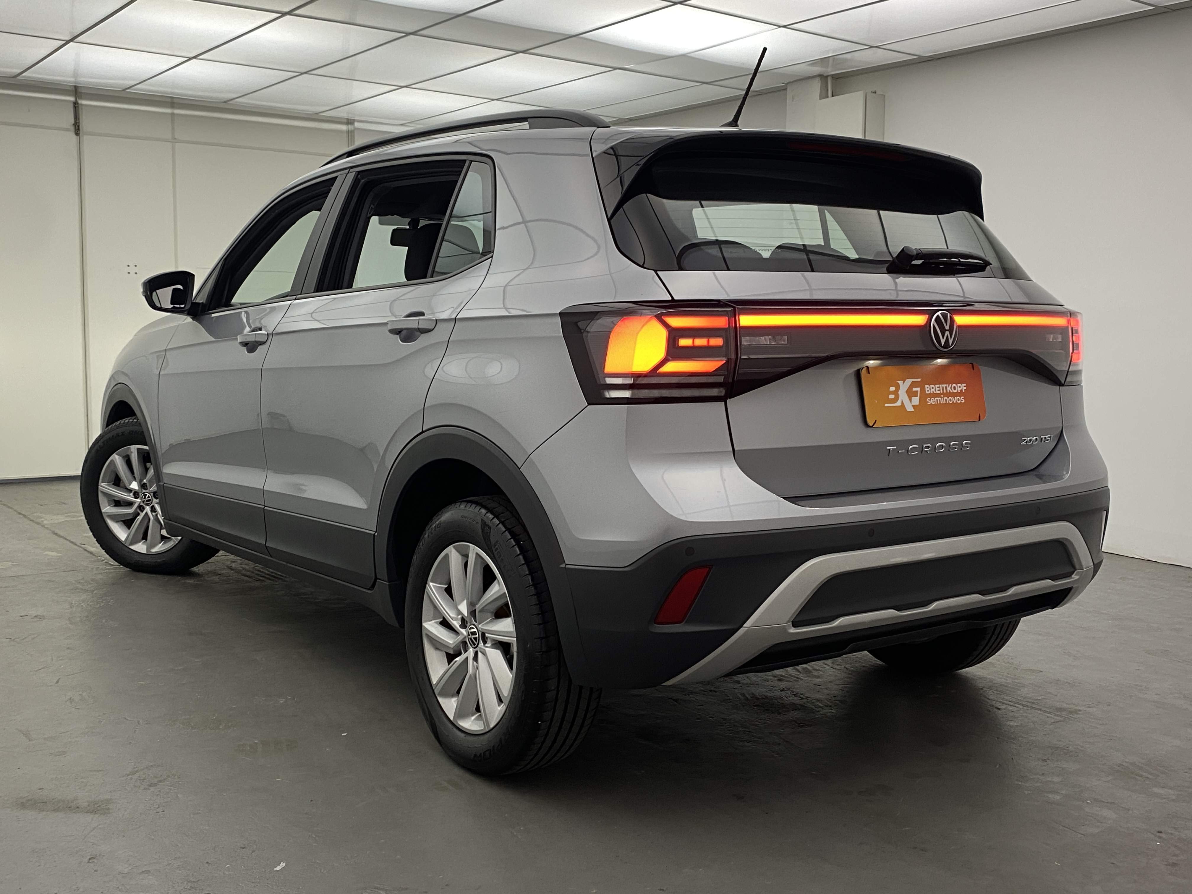 vw - volkswagen t-cross 1.0 200 tsi 12v (aut) (flex)