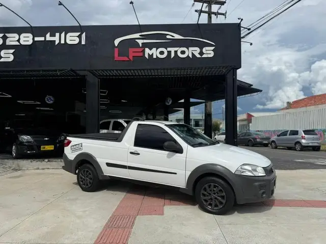Carro Fiat Strada 2014 Working 1.4 (Flex)