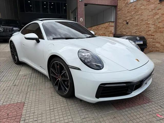 Carro Porsche 911 2020 Carrera