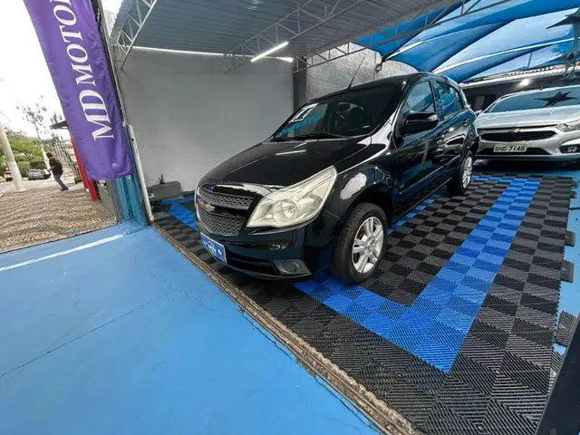 Carro Chevrolet Agile 2011 LTZ 1.4 8V (Flex)