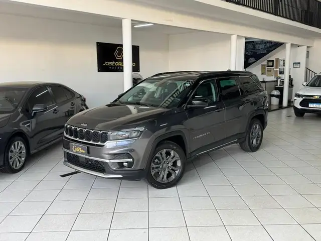Carro Jeep Commander 2023 Longitude 1.3 T270