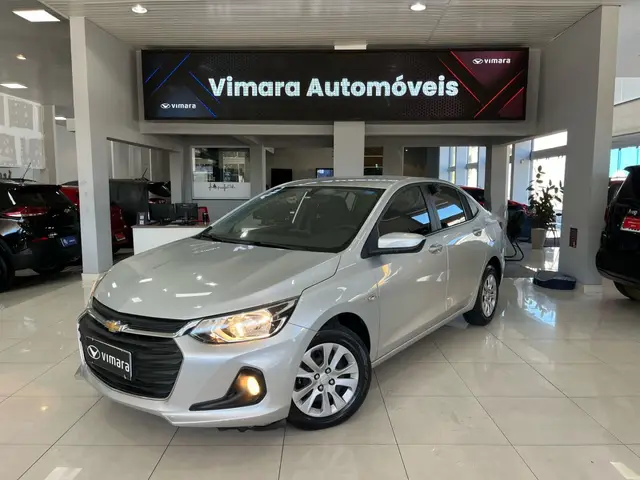 Carro Chevrolet Onix Plus 2023 LT 1.0