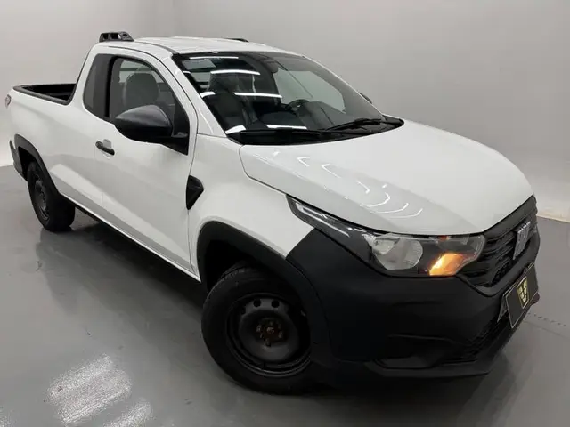 Carro Fiat Strada 2023 Endurance 1.4 Cabine Plus (Flex)