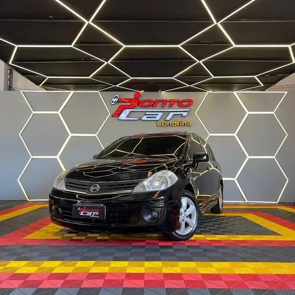 Carro Nissan Tiida 2012 S 1.8 (flex)