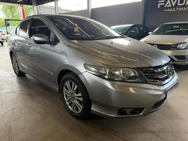 Carro Honda City 2014 DX 1.5 (Flex)
