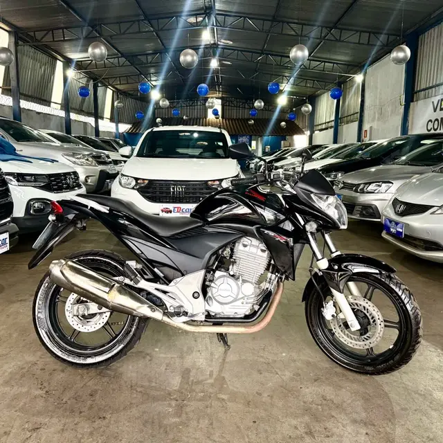 Moto Honda CB 300R 2013 Standard